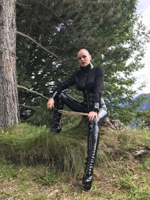 Domina Liane - Galerie 'Outdoor'