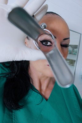 Domina Liane - Galerie 'Clinique'